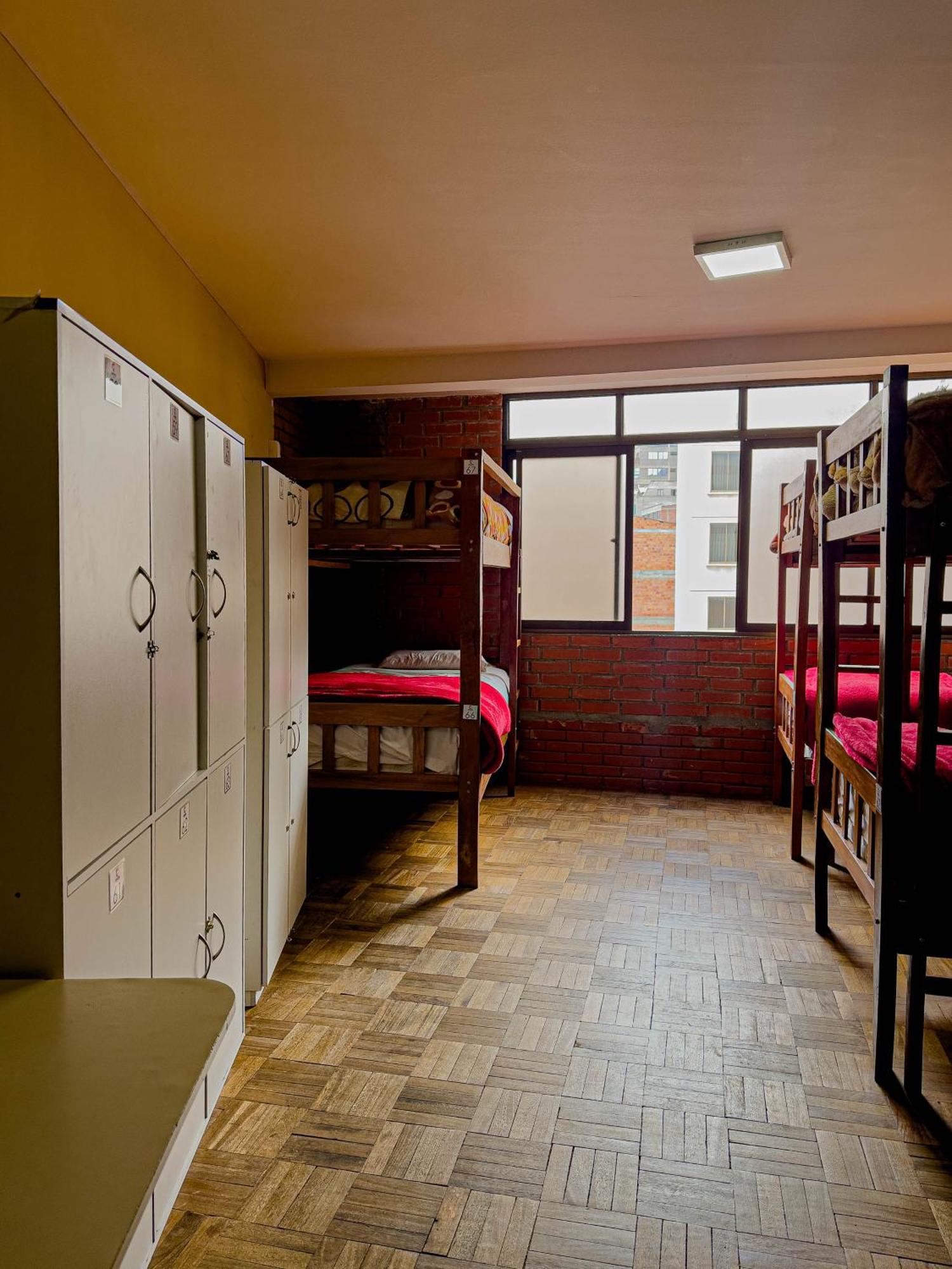 Lobo Hostel Ла-Пас Экстерьер фото